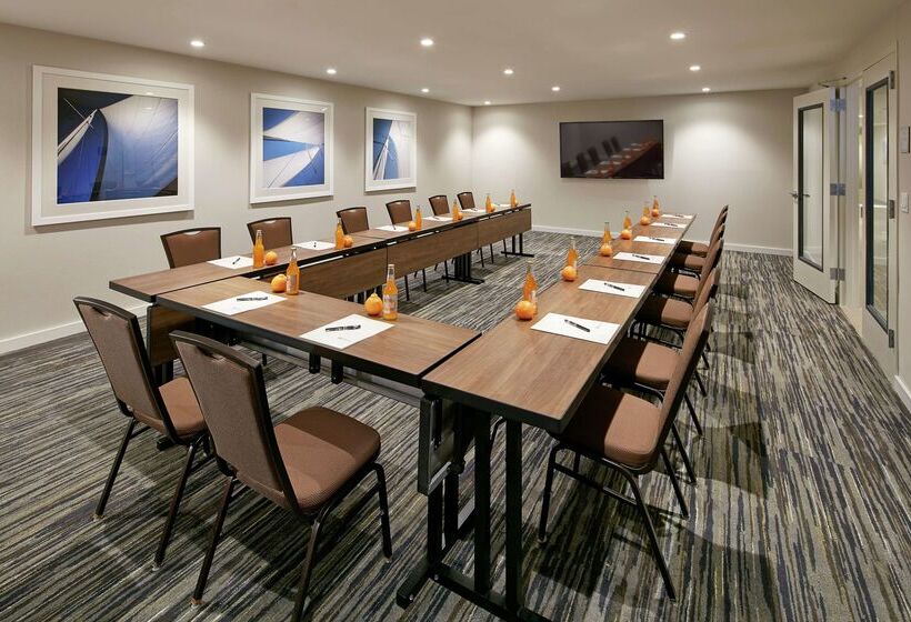 هتل Hilton Garden Inn San Diego Mission Valley Stadium
