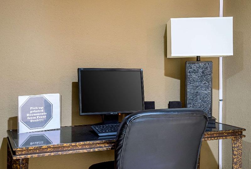 هتل Holiday Inn Express Rocky Mount Sports Center By Ihg