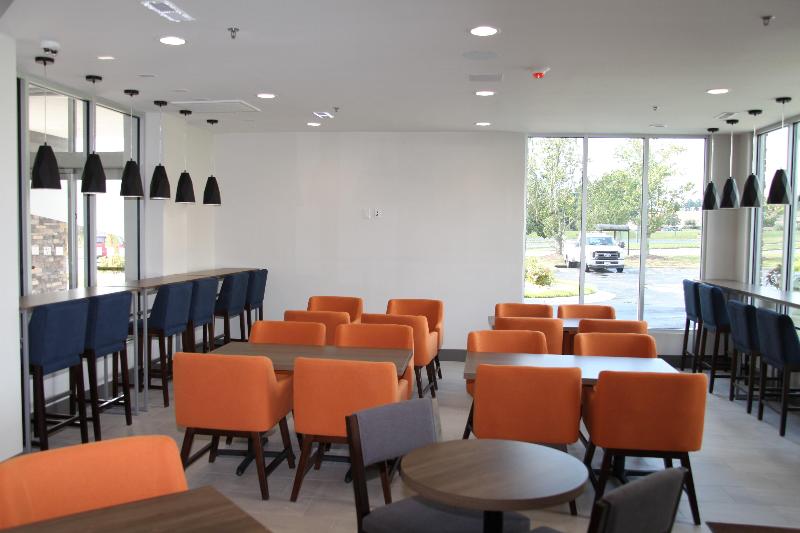 هتل Holiday Inn Express Rocky Mount Sports Center By Ihg