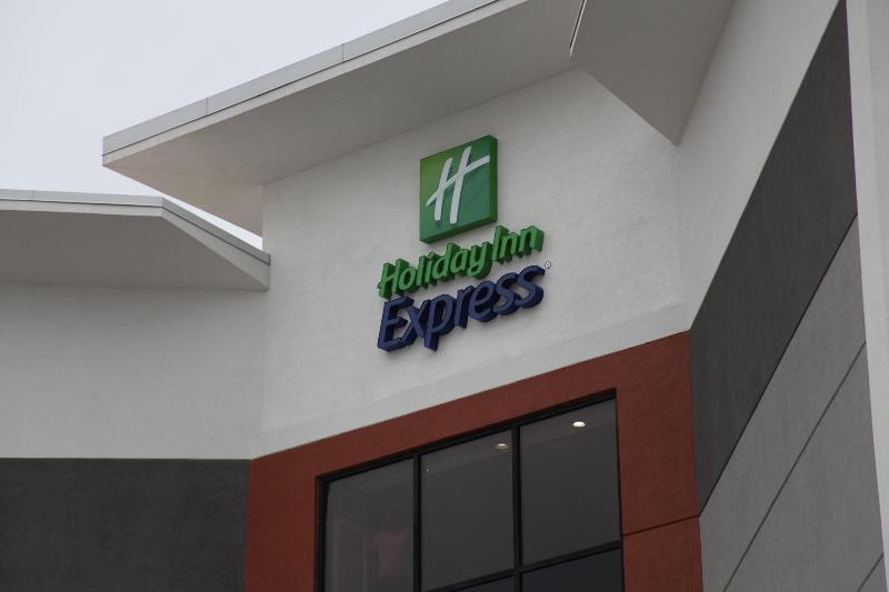 هتل Holiday Inn Express Rocky Mount Sports Center By Ihg