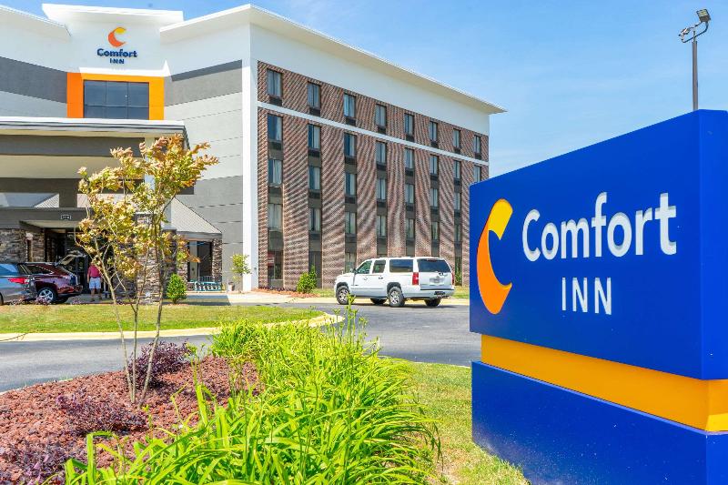 هتل Holiday Inn Express Rocky Mount Sports Center By Ihg