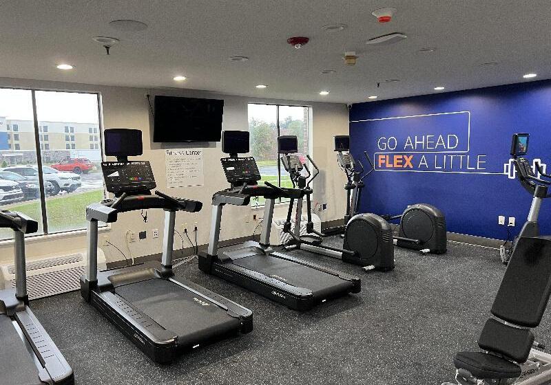 هتل Holiday Inn Express Rocky Mount Sports Center By Ihg