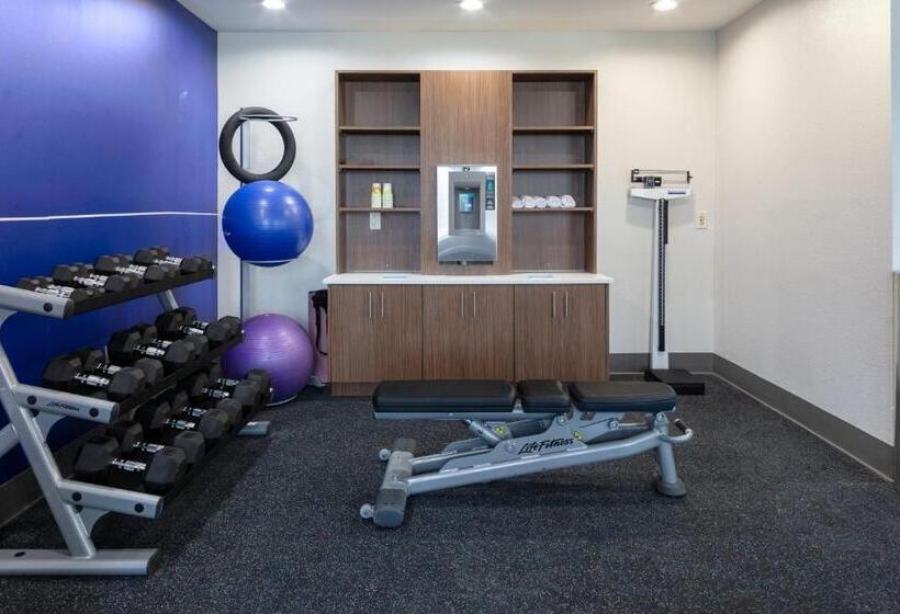 هتل Holiday Inn Express Rocky Mount Sports Center By Ihg