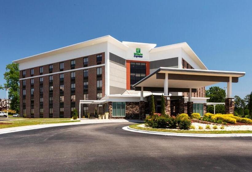 هتل Holiday Inn Express Rocky Mount Sports Center By Ihg