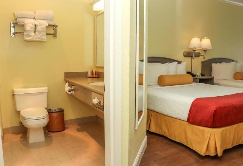 בית מלון כפרי Jupiter Waterfront Inn
