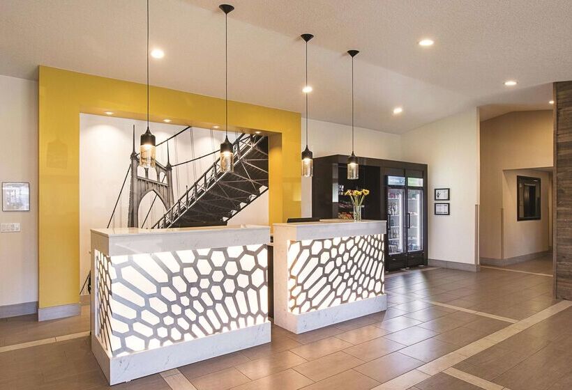 هتل La Quinta By Wyndham Portland Nw