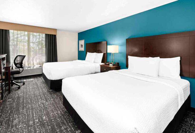 هتل La Quinta By Wyndham Portland Nw