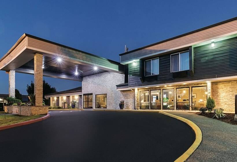 هتل La Quinta By Wyndham Portland Nw