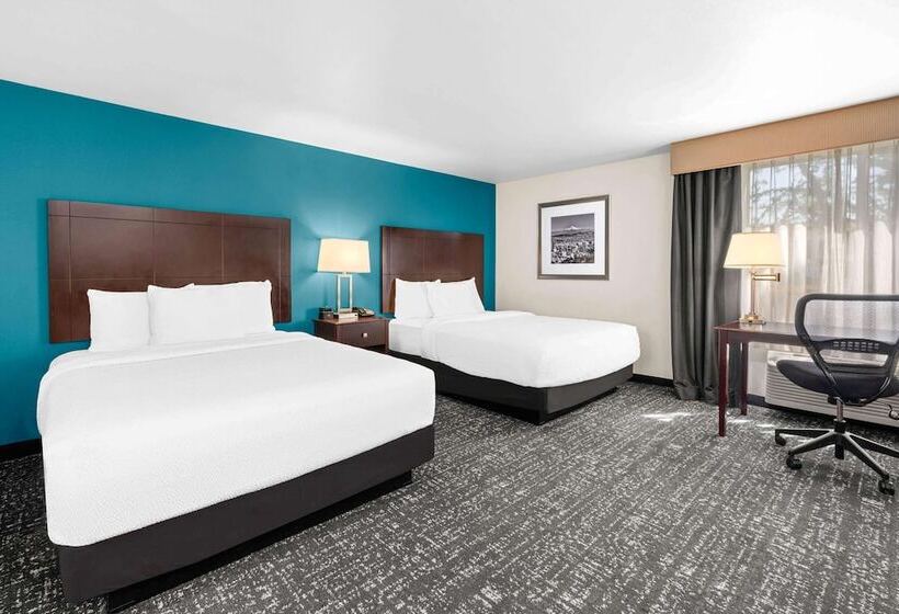 هتل La Quinta By Wyndham Portland Nw