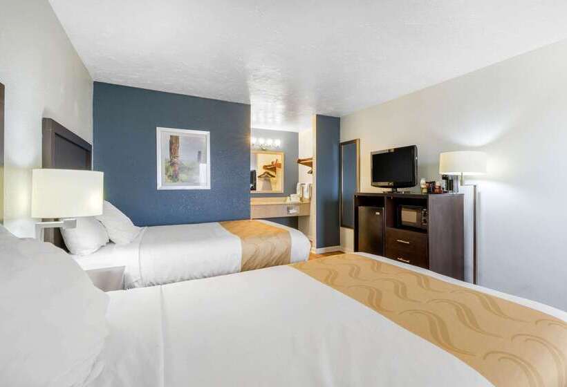 Отель Quality Inn Carolina Oceanfront Kill Devil Hills