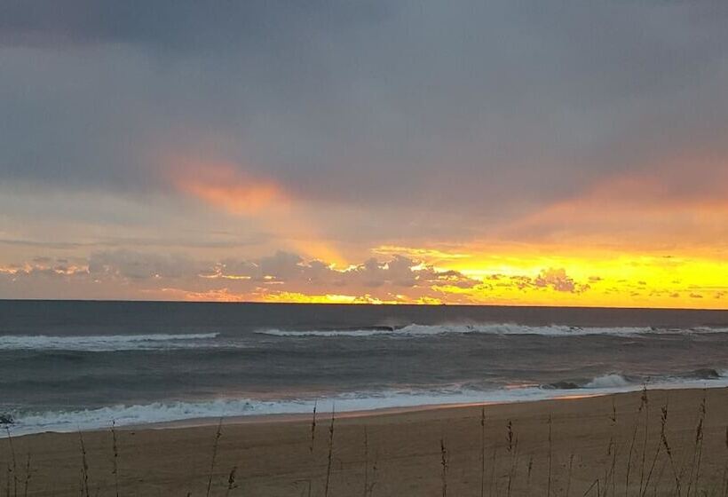 هتل Quality Inn Carolina Oceanfront
