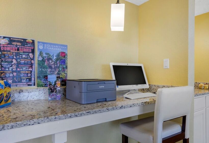 هتل Quality Inn Carolina Oceanfront