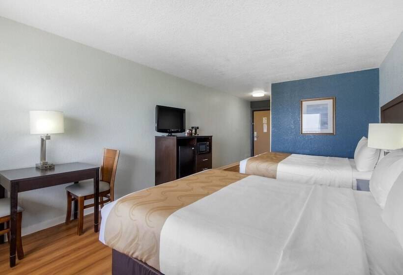 Отель Quality Inn Carolina Oceanfront Kill Devil Hills