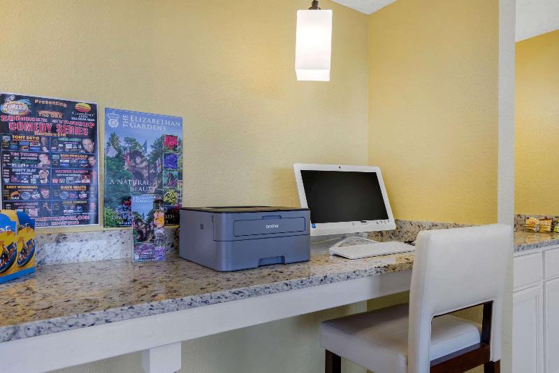 هتل Quality Inn Carolina Oceanfront