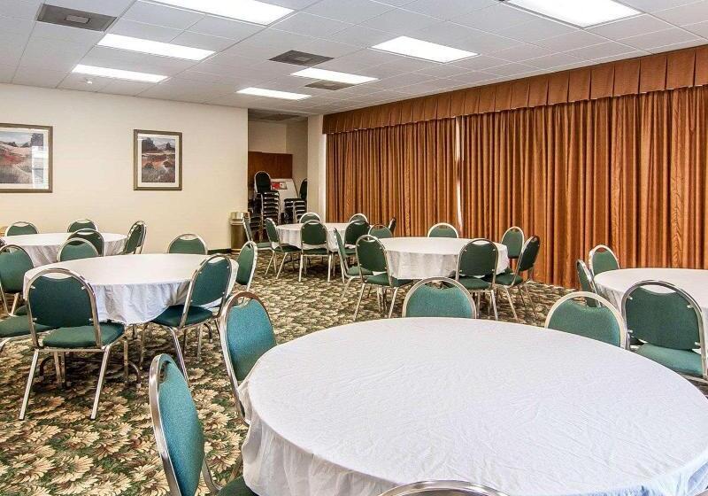 هتل Quality Inn Downtown Convention Center