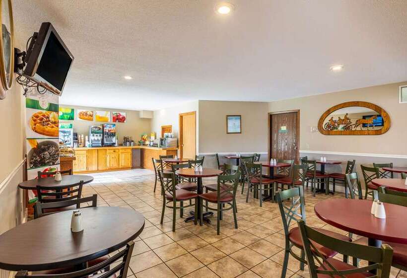 בית מלון כפרי Quality Inn Lakefront