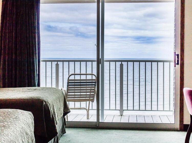 בית מלון כפרי Quality Inn Lakefront