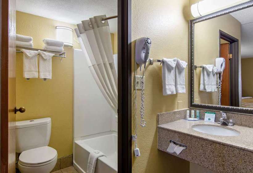فندق Quality Inn Merriam  Kansas City