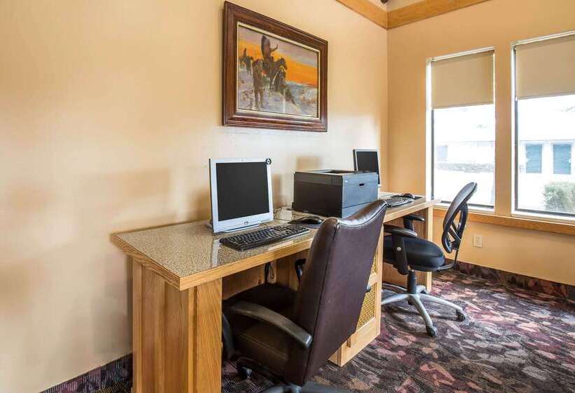 هتل Quality Inn