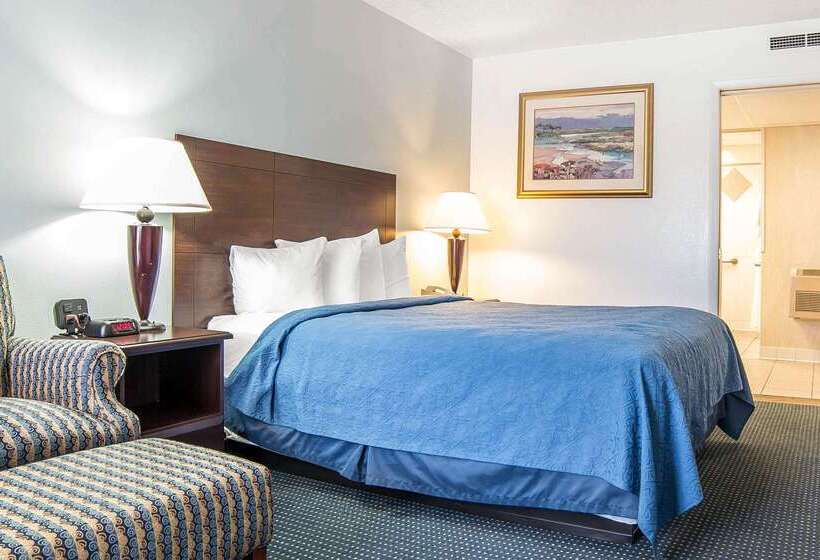 هتل Quality Inn