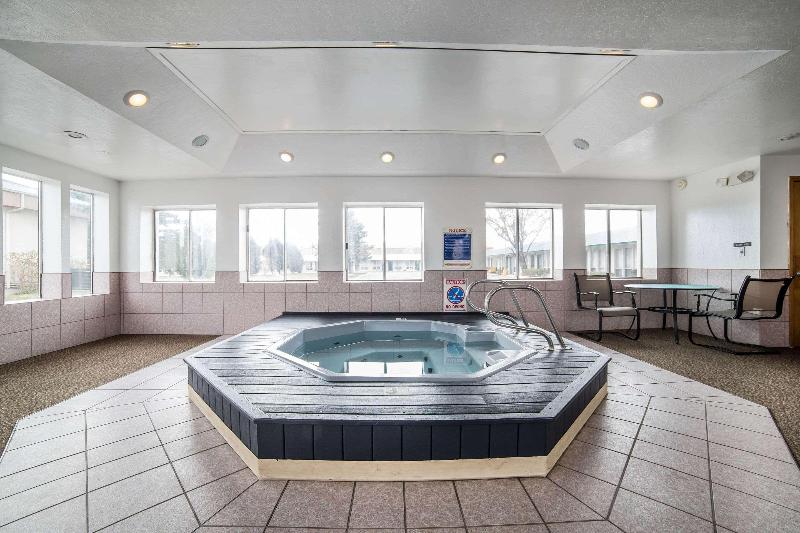 هتل Quality Inn