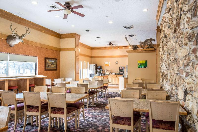 هتل Quality Inn