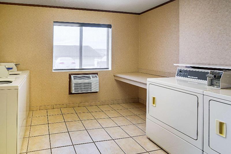هتل Travelodge By Wyndham Rapid City/black Hills