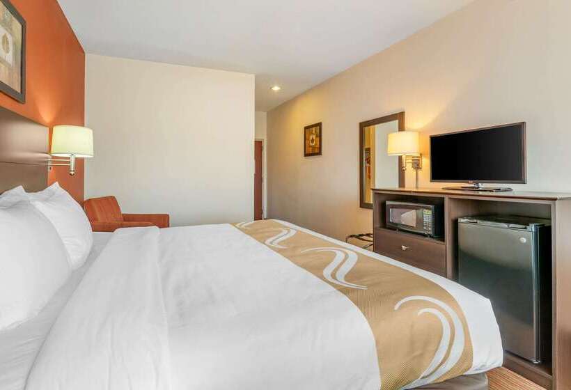 هتل Comfort Inn & Suites