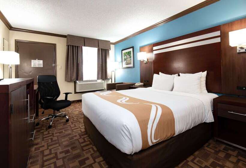 Отель Quality Inn & Suites Quakertown Allentown
