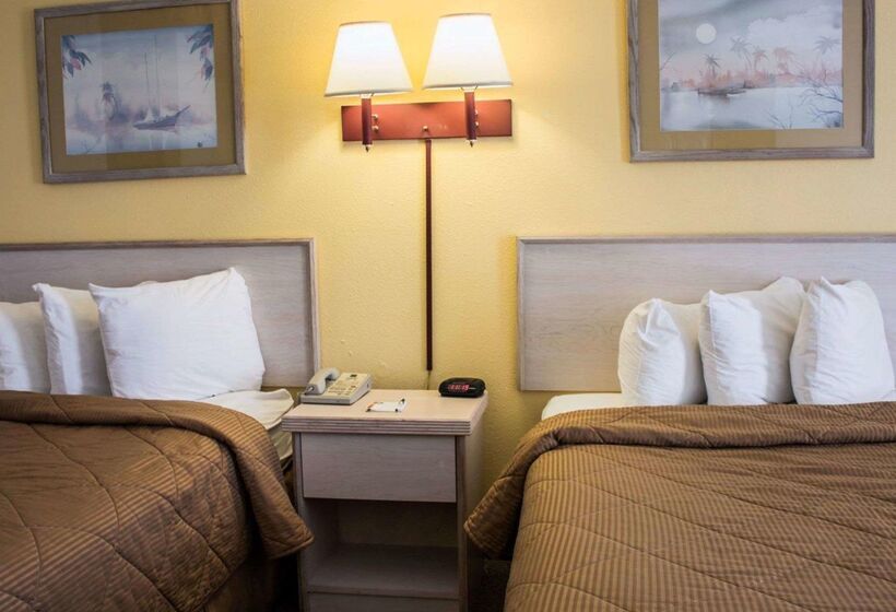 فندق Quality Inn & Suites St Augustine Beach Area