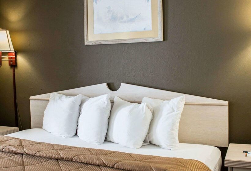 בית מלון כפרי Quality Inn & Suites St Augustine Beach Area