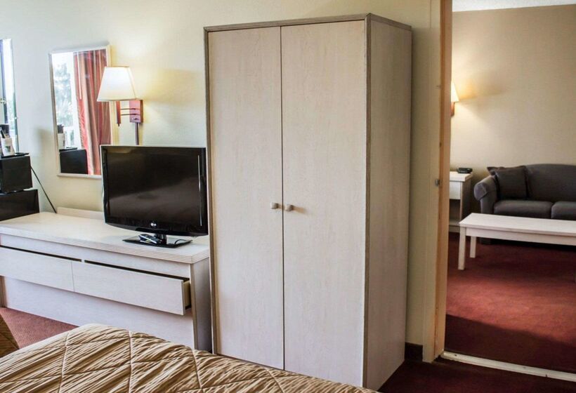 هتل Quality Inn & Suites St Augustine Beach Area