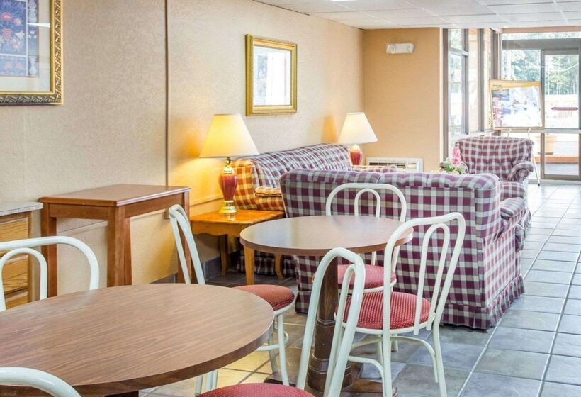 فندق Rodeway Inn Stone Mountain