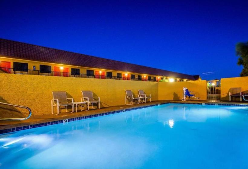 Hotel Rodeway Inn Near Az State University