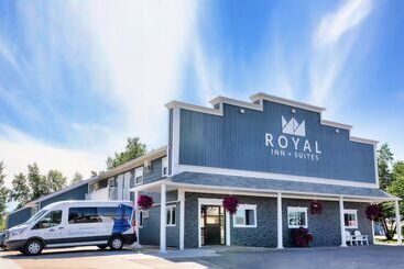 هتل Royal Inn & Suites