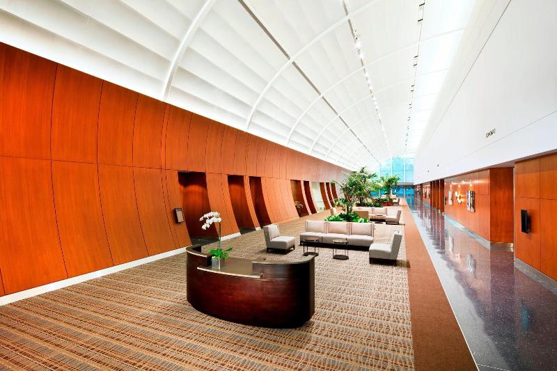 فندق Sheraton Fairplex Suites & Conference Center