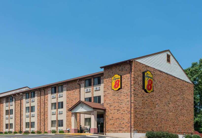 בית מלון כפרי Super 8 By Wyndham St Charles