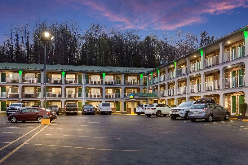 Surestay Hotel By Best Western Summersville