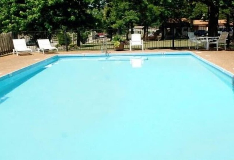 ホテル The Parkwood Inn & Suites