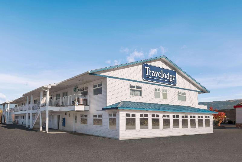 هتل Travelodge By Wyndham Salmon Arm Bc