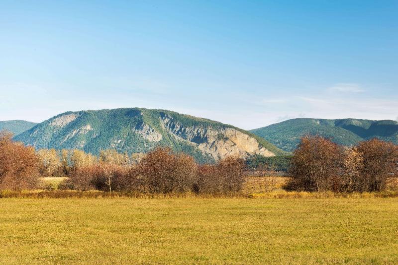 هتل Travelodge By Wyndham Salmon Arm Bc