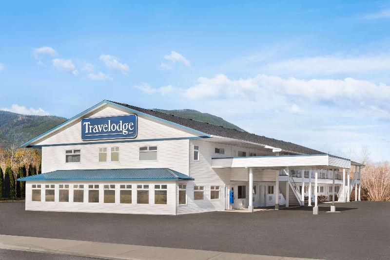 هتل Travelodge By Wyndham Salmon Arm Bc