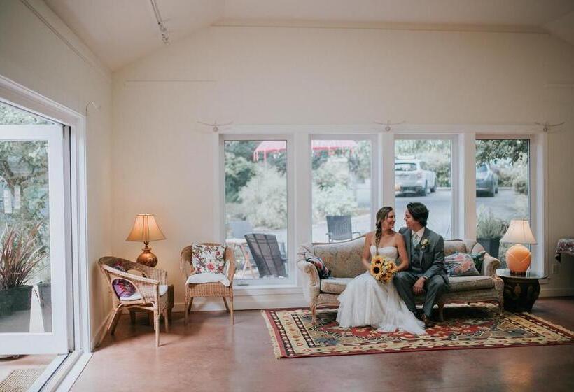 בית מלון כפרי Wisteria Guest House