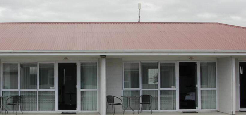 Charlton Motel
