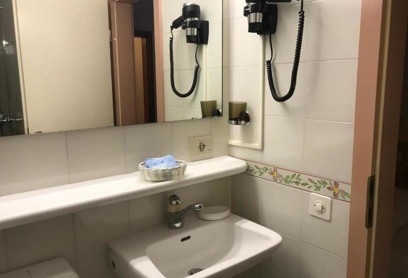 فندق Albergo Nazionale