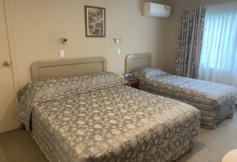 هتل Asure Camelot Arms Motor Lodge