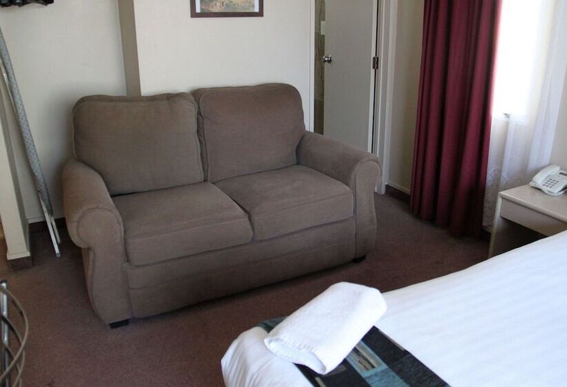 هتل Asure Camelot Arms Motor Lodge