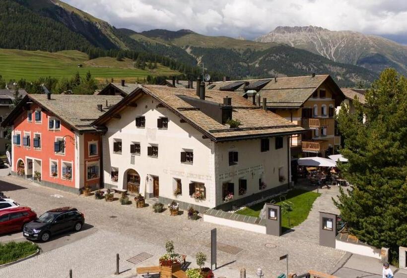 هتل Chesa Rosatsch  Home Of Food