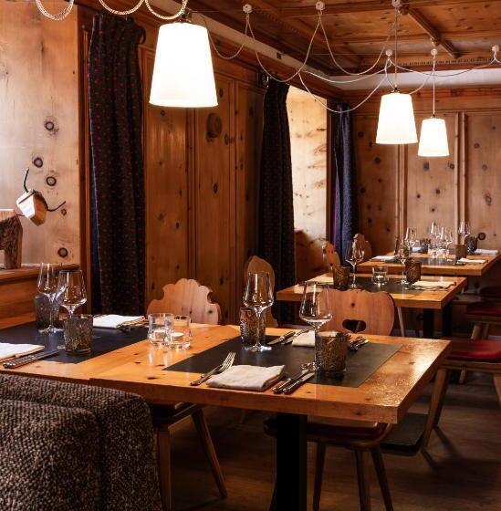 هتل Chesa Rosatsch  Home Of Food