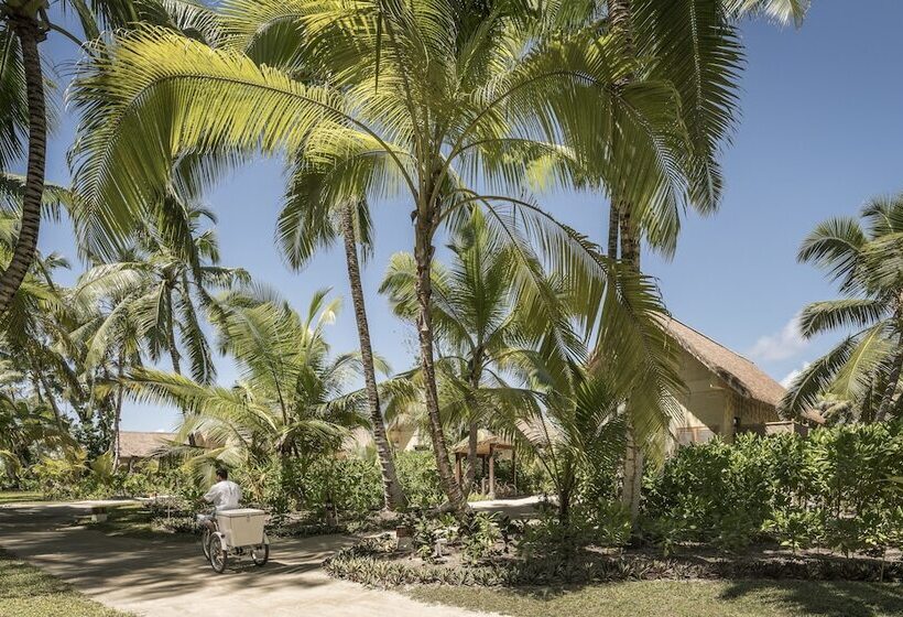 هتل Four Seasons Resort Seychelles At Desroches Island